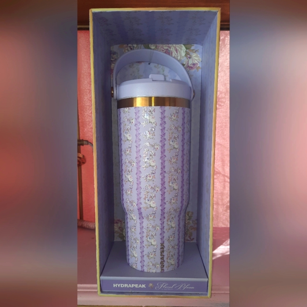 Hydrapeak  LIMITED EDITION Floral Bloom 30 oz tumbler